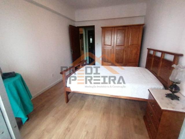 Room alugar em Ramada, Bairro Galo de Pêra