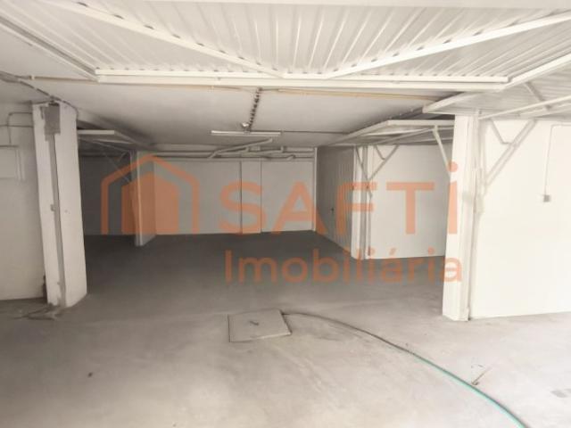 Garagem venda em Torres Novas