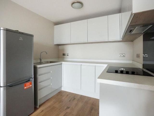 Apartment for rent in Calderstones, Wirral