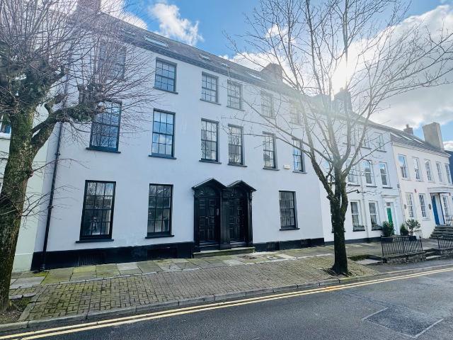 Apartment for rent in Carmarthen, Wales