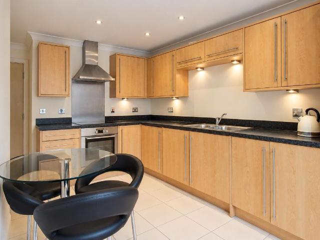 Apartment for rent in Hythe, Colchester