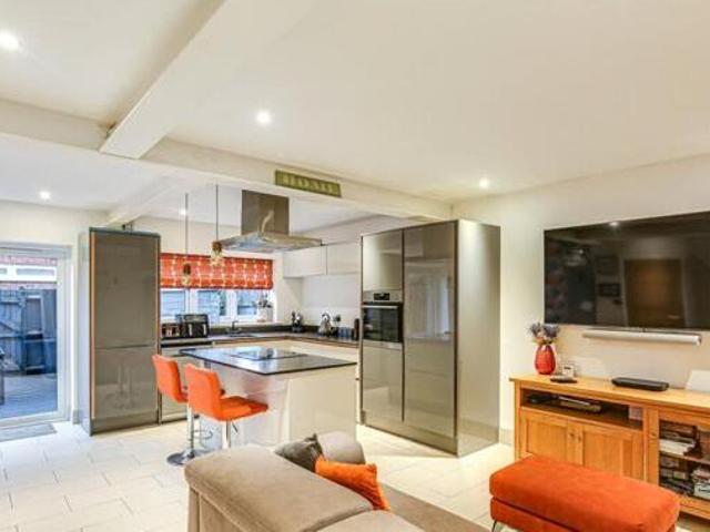 House for sale in The Butts, Kent