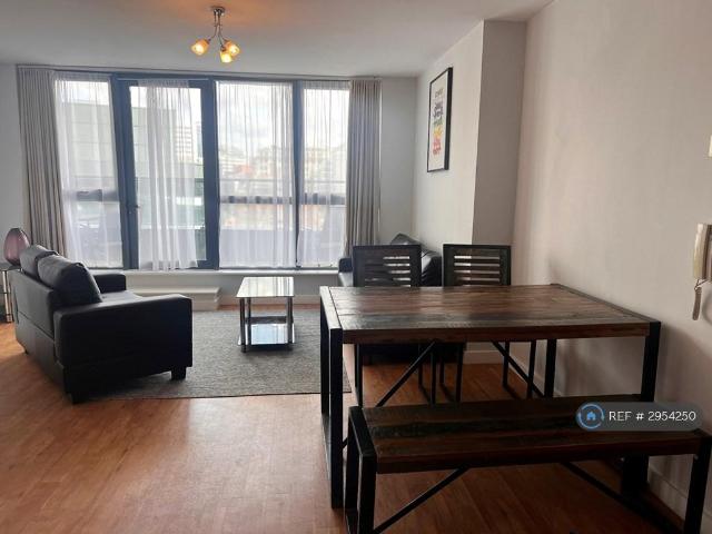 Apartment for rent in City Centre, Salford