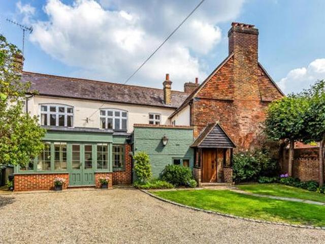 House for sale in The Butts, Kent