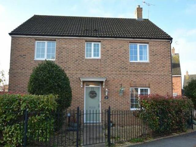 House for sale in Gloucester, Gloucestershire