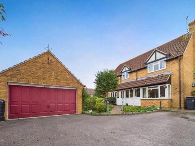 House for sale in Gloucester, Gloucestershire