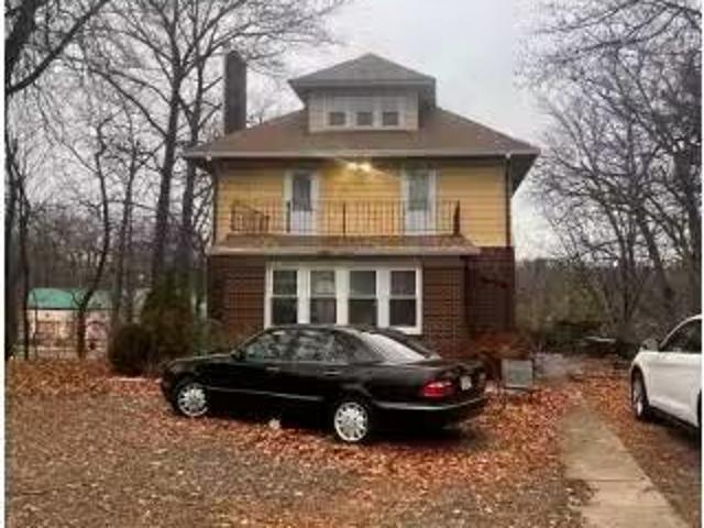 House for sale in Teaneck