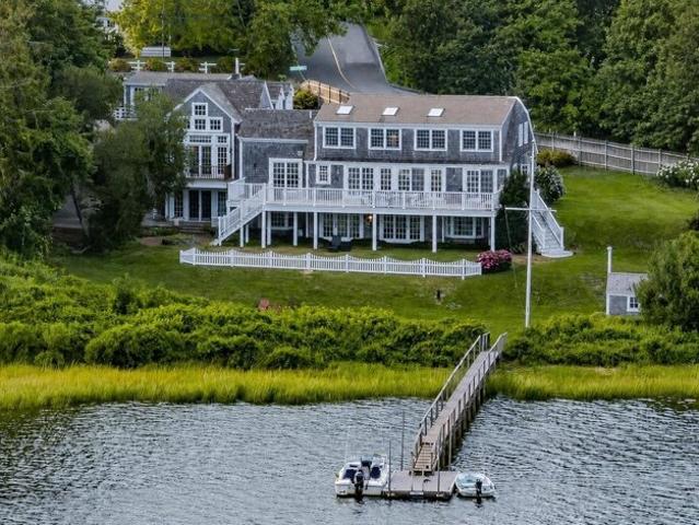 House for sale in Chatham, Barnstable County