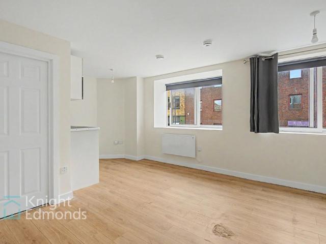 Apartment for rent in Vinters Park, Midway