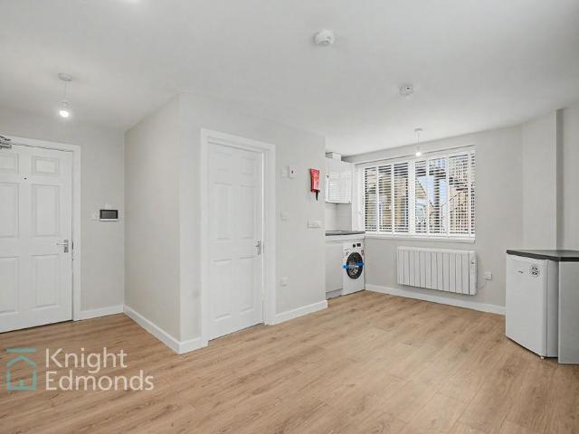 Apartment for rent in Vinters Park, Maidstone