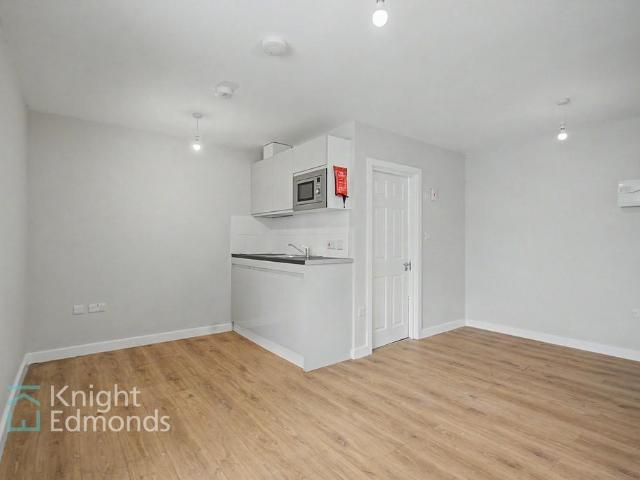 Apartment for rent in Vinters Park, Midway