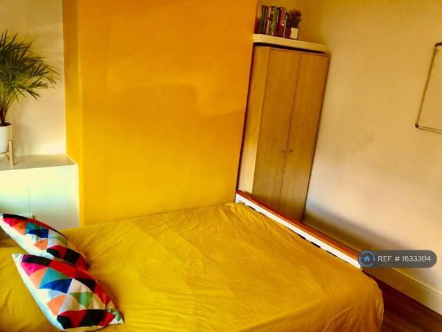 House for rent in Stoke, Stoke-on-Trent