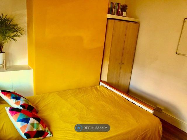 Room for rent in Stoke, Stoke-on-Trent