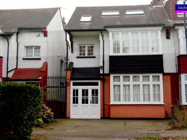 House for rent in Bush Hill Park, Greater London