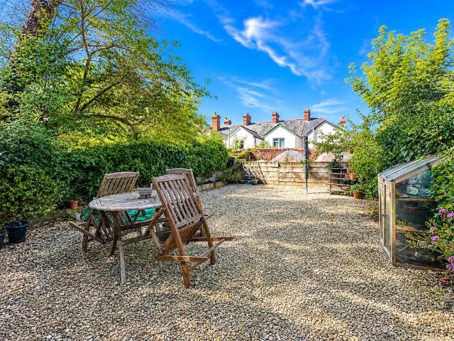 Apartment for rent in Brandis Corner, Devon