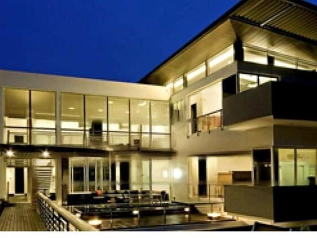 Detached House for sale in Holland