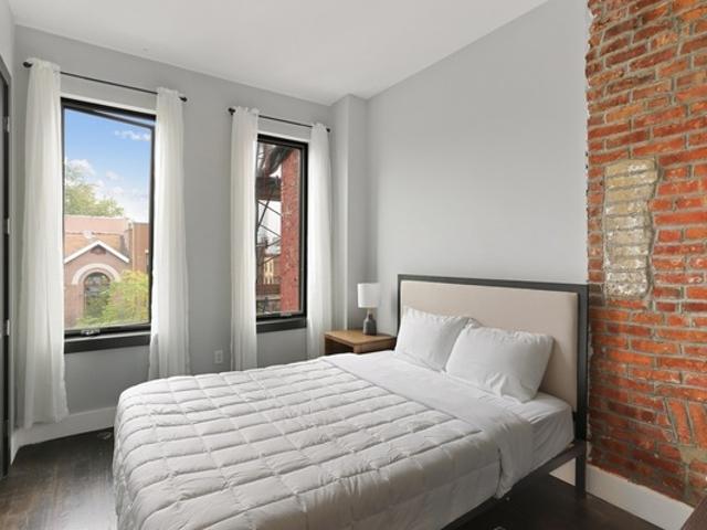 Room for rent in Arverne, New York