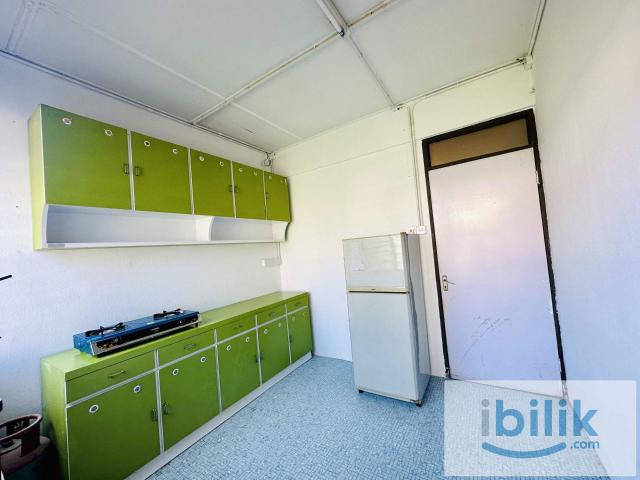 Room for rent in Kuala Selangor, Selangor