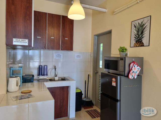 Room for rent in Petaling, Alam Impian