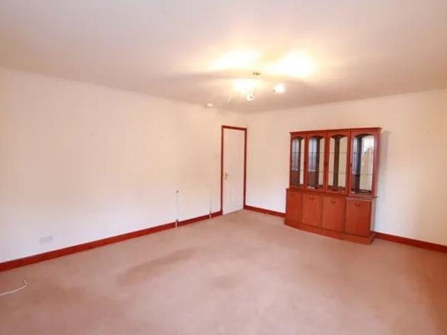 Apartment for rent in Radnor Park, Clydebank
