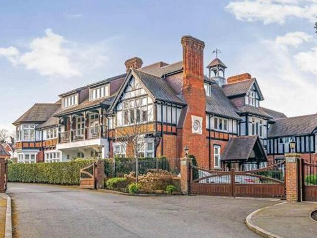 House for sale in Holtspur, Beaconsfield