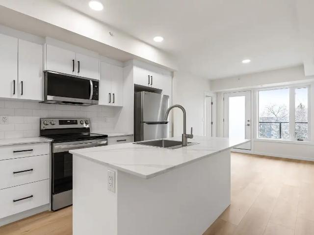 Condo for rent in Queen Mary Park, Edmonton