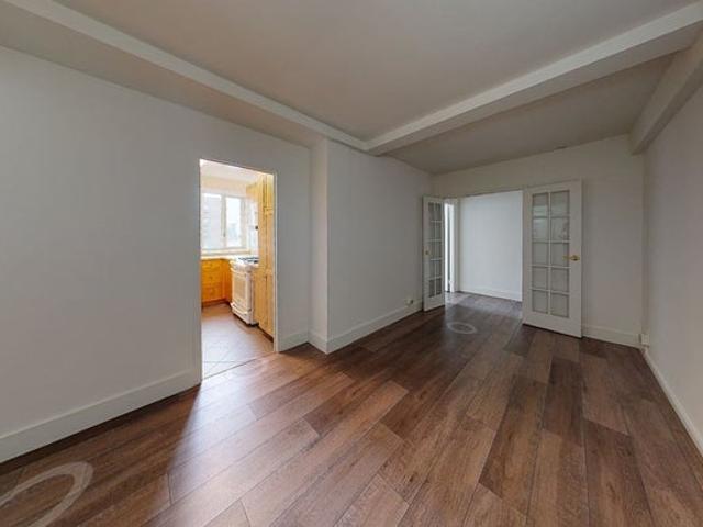 Room for rent in Arverne, New York