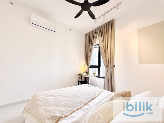 Room for rent in PJU 8, Petaling Jaya