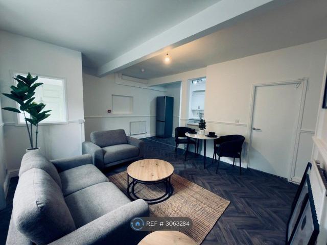 Room for rent in Newtown, Chester