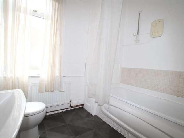 House for rent in Bradford, Buttershaw