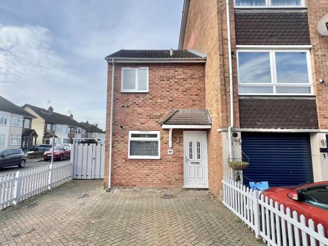 House for rent in The Galleries, Brentwood