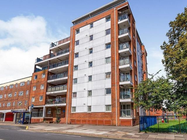 House for rent in Portsea, City Of Portsmouth