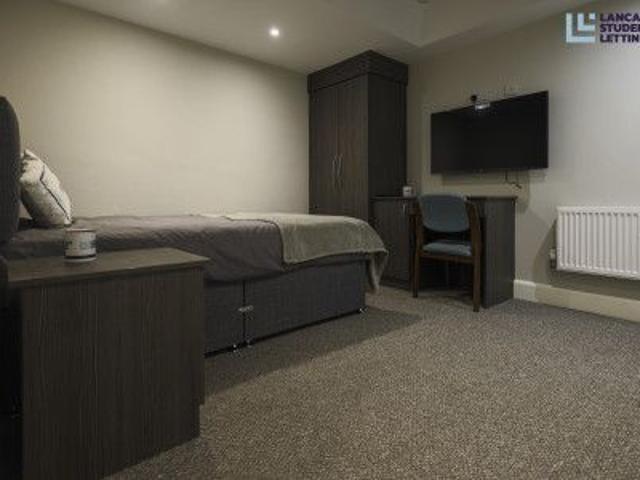 Apartment for rent in Greaves, Bare