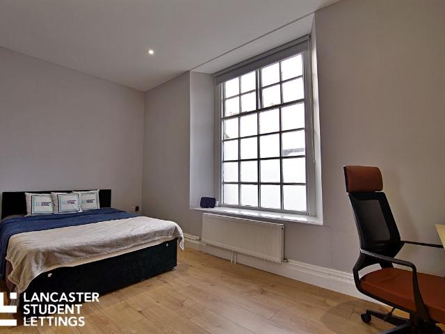 Room for rent in Greaves, Bare