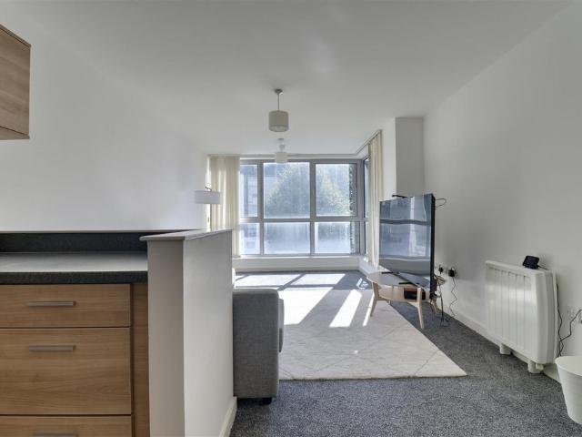 Apartment for rent in Portsea, Portsmouth