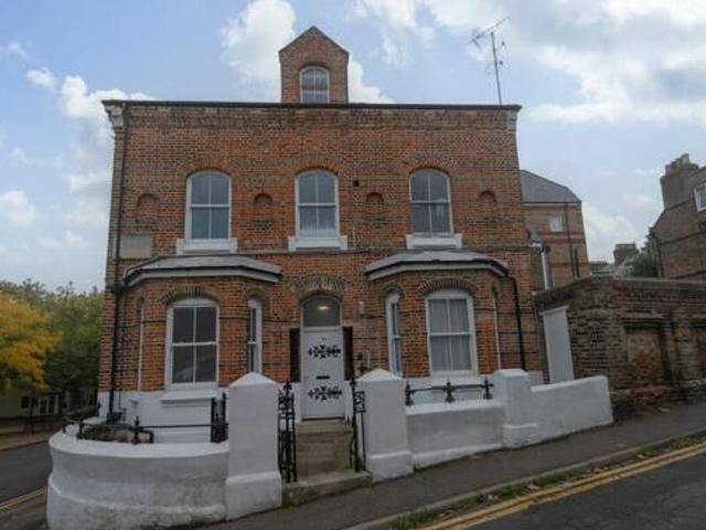 House for sale in East Cliff, Acol