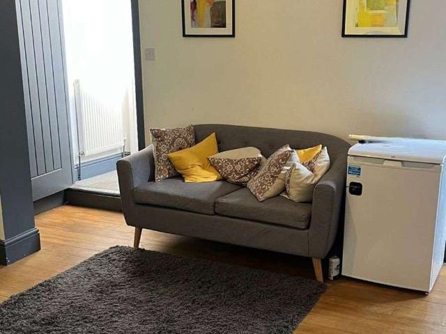Room for rent in Pontefract, West Yorkshire