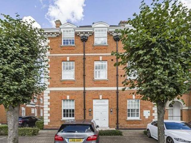 House for sale in Hertford, Colliers End