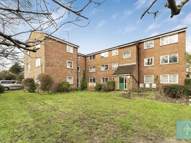 Apartment for rent in Winchmore Hill, Palmers Green