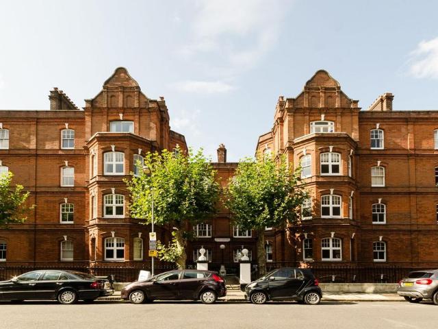 Apartment for rent in London Borough of Hammersmith and Fulham, Greater London