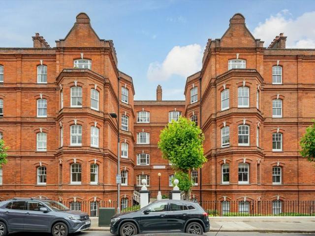 Apartment for rent in London Borough of Hammersmith and Fulham, Greater London