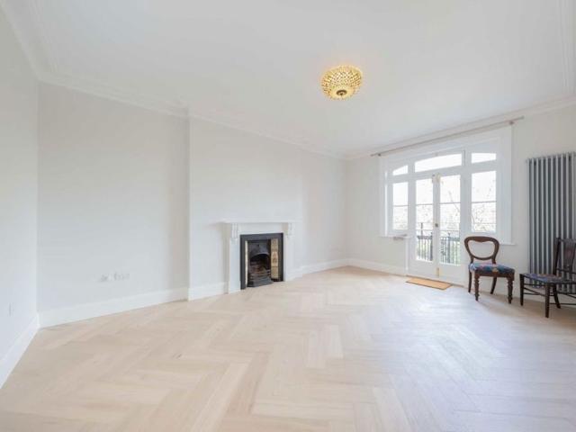 House for rent in London Borough of Hammersmith and Fulham, Greater London