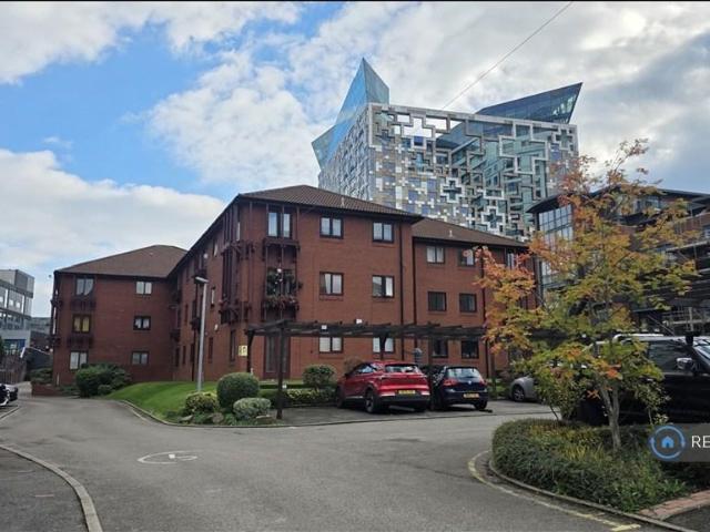 Apartment for rent in Park Central, Birmingham