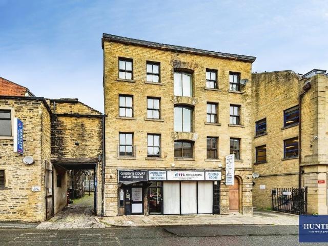 Apartment for rent in Woolshops, Calderdale