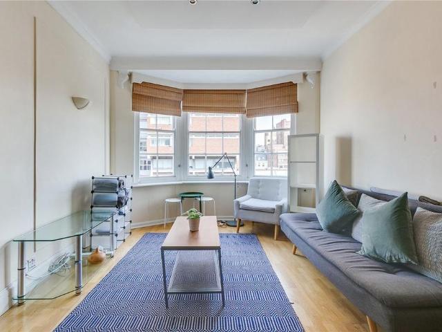 Apartment for rent in Bayswater, Greater London