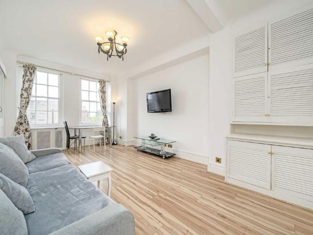 Apartment for rent in Bayswater, Greater London
