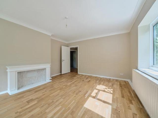 Apartment for rent in Petersham, Greater London