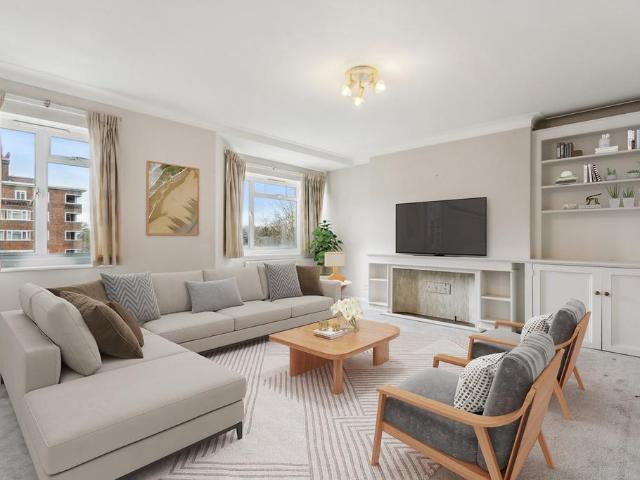 Apartment for rent in Petersham, Greater London
