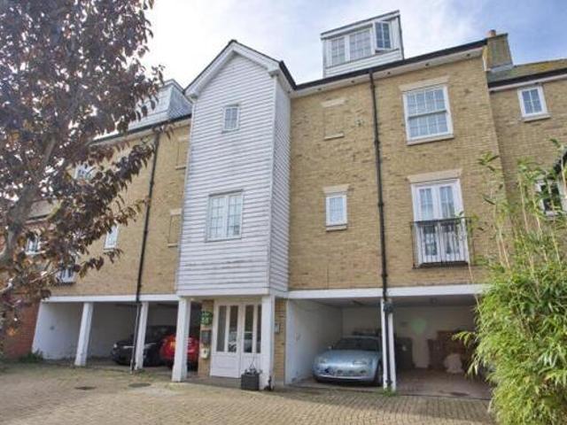 House for sale in Ash, Kent
