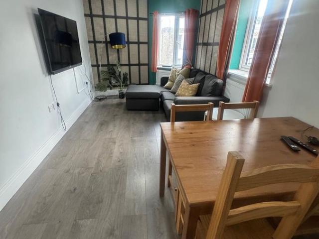 Apartment for rent in Maitland Park, Greater London
